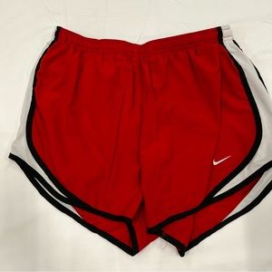 Nike Dri Fit Women’s Medium Shorts